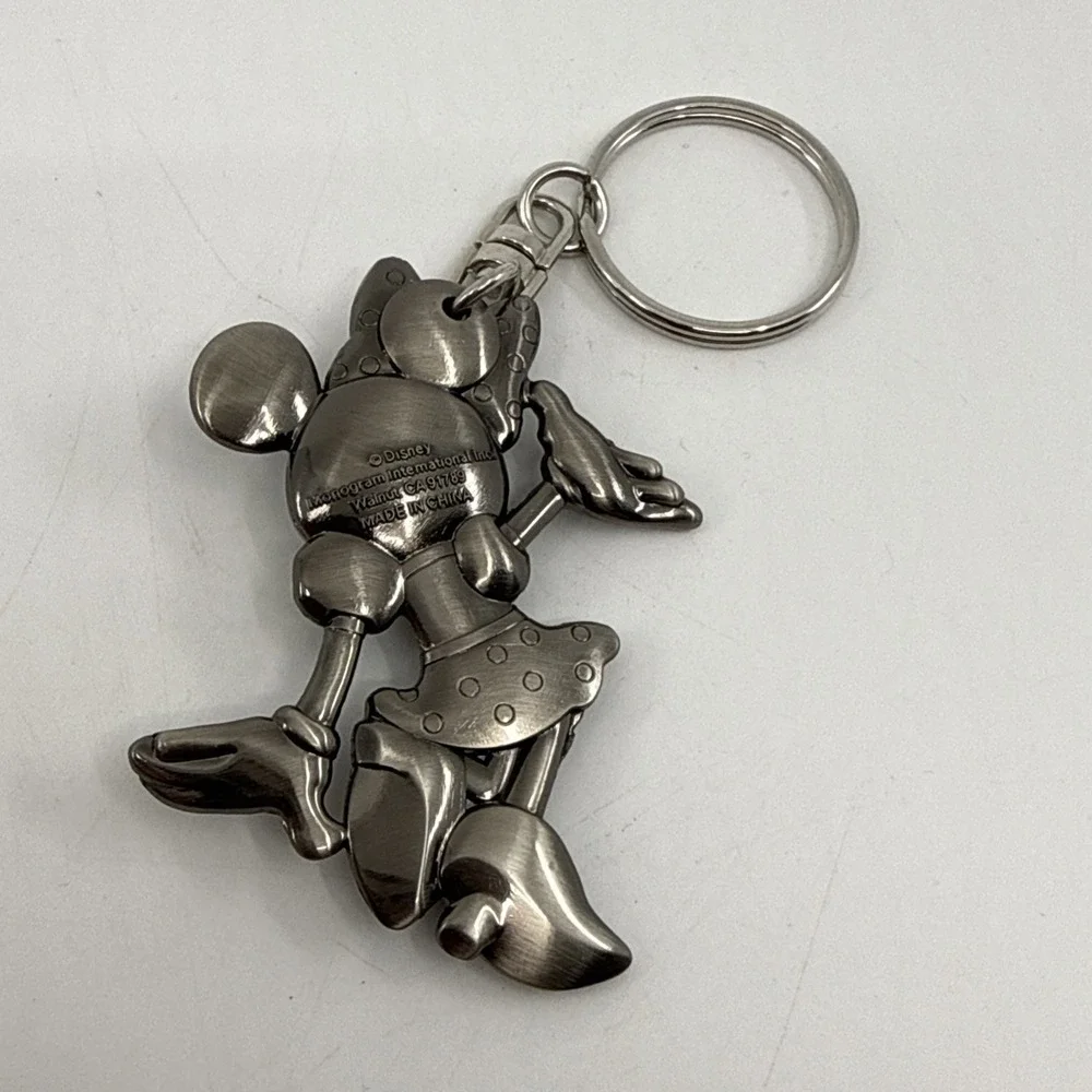 Disney MINNIE MOUSE Posing Silver‎ Pewter Metal KEYCHAIN Key Ring Chain Holder